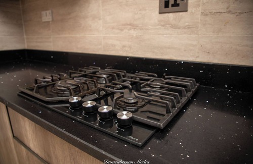Accra Appartement | Stunning 2-Bedroom Furnished Apartment in Accra