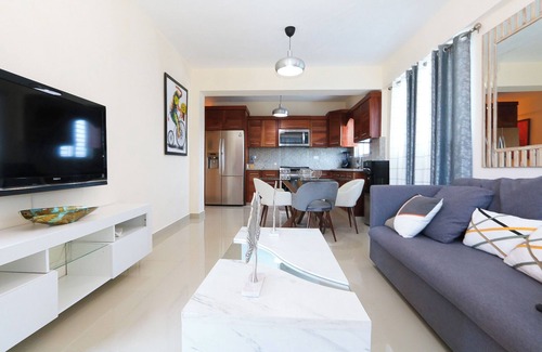San Cristobal Appartement | STUNNING 2-BR 2-BATH APT W/ AC GARAGE & ROOF TOP