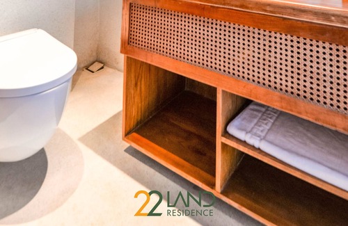 Dich Vong Appartement | Stunning 2B with Balcony in 22Land Residence