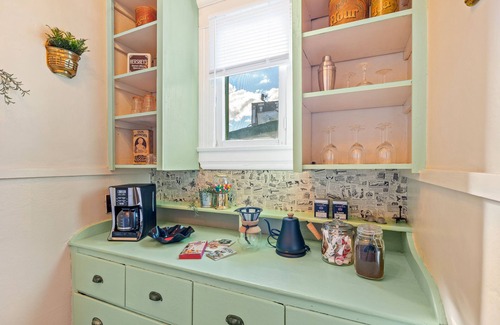 Barrio Santa Rosa Maison | Stunning 2Bd in Vintage Barrio Home - Unique Stay!