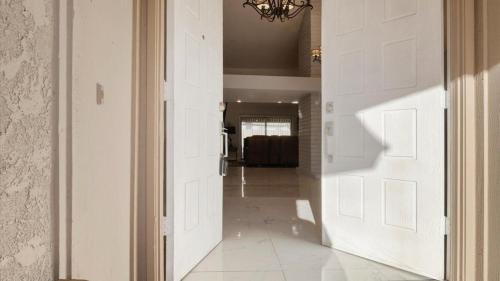 Villa La Playa Maison | Stunning 3-Bdrm in Great location wPool