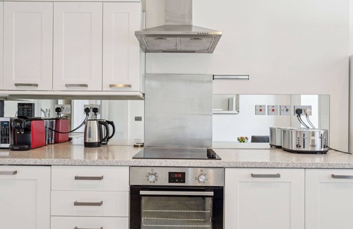 Frognal and Fitzjohns Appartement | Stunning 3-bedroom apartment in Hampstead by StayStayStay