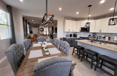 Villago Maison | Stunning 3 Bedroom Desert Retreat with Pool, Gazebo and Home Gym