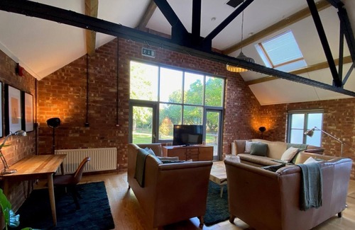 Coleshill Maison | Stunning 3BD Character House near Coleshill