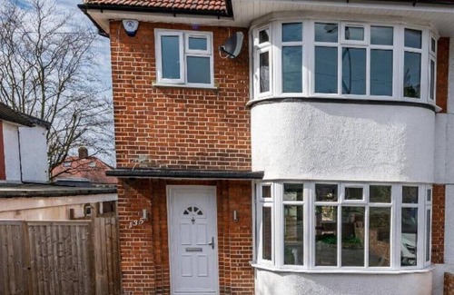 Arnos Grove Maison | Stunning 3BDR house with free parking