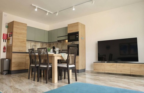 Xlendi Appartement | Stunning 3BR Apt with Sea views in Xlendi Gozo!