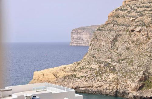 Xlendi Appartement | Stunning 3BR Apt with Sea views in Xlendi Gozo by 360 Estates