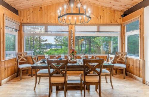 Gravenhurst Maison | Stunning 3br Waterfront Lake Cottage Hottub&sauna