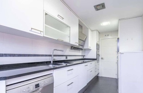 Almendrales Appartement | Stunning 4 bedroom 3 bathrooms apartment with 2 parking spaces Open