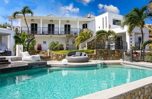 Nettle Bay Villa | Le Mas des Sables - 3 Bedroom - 5 minute walk to Baie Rouge Beach