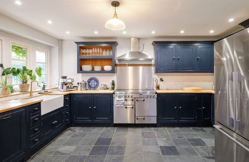 Shepton Mallet Maison | Stunning 7 bedroom detached house near Bruton