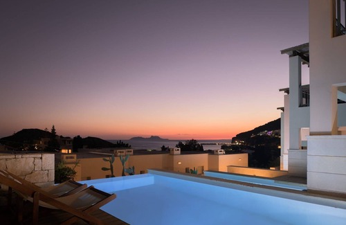 Agia Galini Villa | Stunning Agios Vasilios Suite | Allen Suite | 2 Bedrooms | Min. Children Age: 13 Years | Private Furnished Balcony and Pool with Sea View | Spacious Shared Furnished Sun Terrace | Shared Outdoor Pool | Shared Hot Tub | Agia Galini