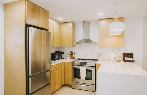 East Kingston Appartement | Stunning and Cozy loft apartment in kingston .
