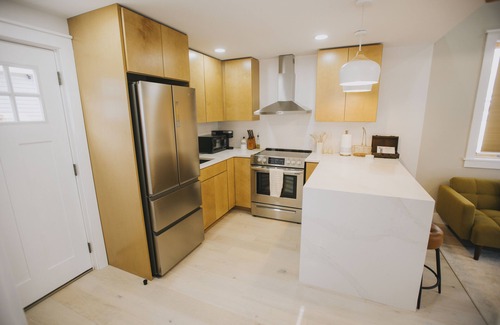 East Kingston Appartement | Stunning and Cozy loft apartment in kingston .