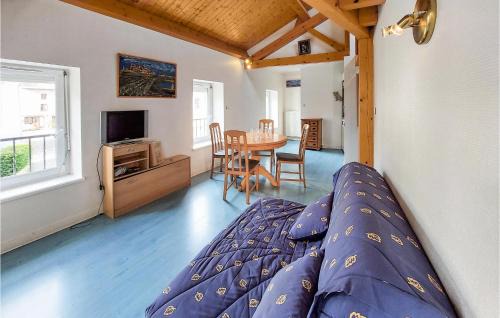 Usson-en-Forez Appartement | Stunning Apartment In Usson-En-Forez