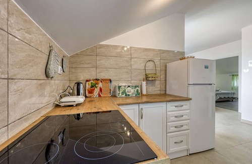 Veli Losinj Appartement | Stunning apartment in Veli Losinj with WiFi
