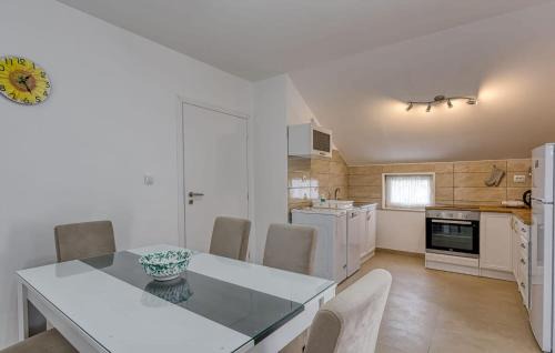 Veli Losinj Appartement | Stunning Apartment In Veli Losinj With Wifi