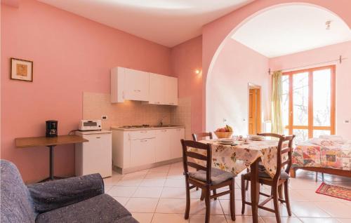 Bucine Appartement | Stunning Apartment In Pietraviva Ar