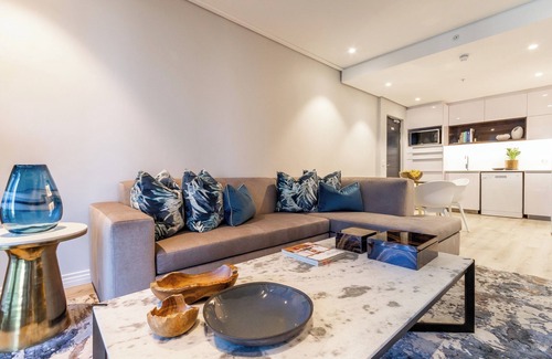 Flora Park Appartement | Stunning Apartment with City Views
