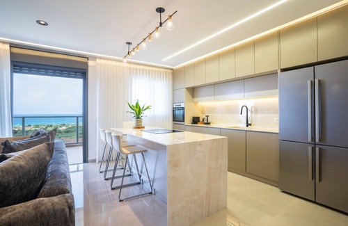 Nahariya Appartement | Stunning Apartment with Balcony and Panoramic Sea View