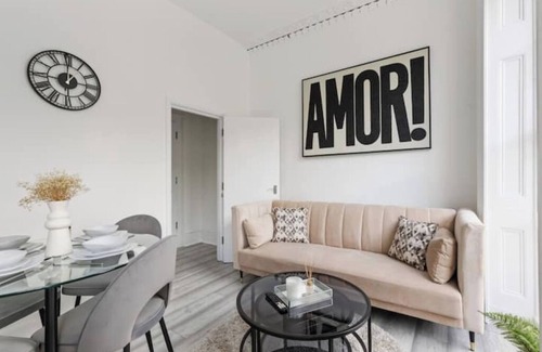 Regent's Park Appartement | Stunning Baker St Flat w/Terrace