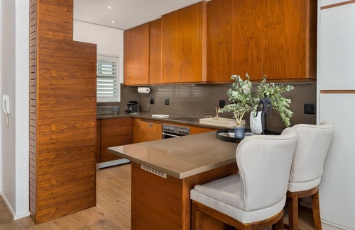 Bantry Bay Appartement | Stunning Bantry Bay Haven - Beach on Your Doorstep
