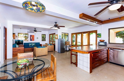 Playa Grande Villa | Villa Olivia: Spectaculaire Oceanfront Beach House Villa!