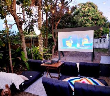 Dicky Beach Maison | Stunning Beach House & Glamping tent - Sunshine Coast
