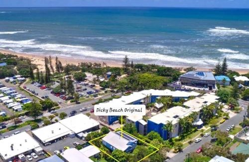 Dicky Beach Maison | Stunning Beach House & Glamping tent - Sunshine Coast