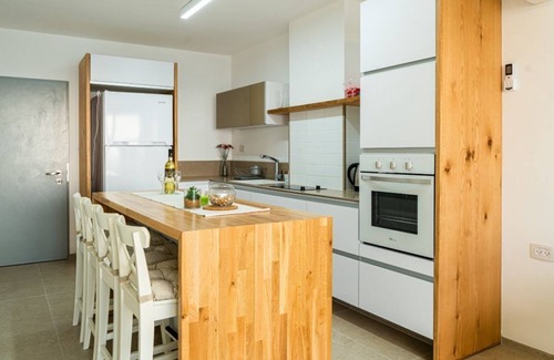 Nahariya Appartement | Stunning Beachfront Apartment With Epic Sea Views