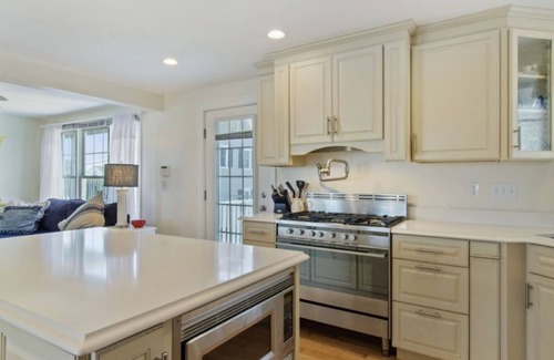 Wells Beach Maison | STUNNING BEACHSIDE LISTING DIRECTLY ON WELLS BEACH: RELAXING: 8/23-8/30 NOW OPEN