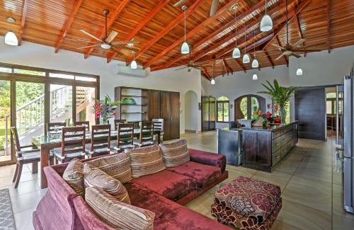 Ciudad Cortes Maison | Stunning Casa de la Roca House with Infinity Pool!