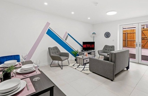 Gabalfa Appartement | Stunning Central Cardiff Gem