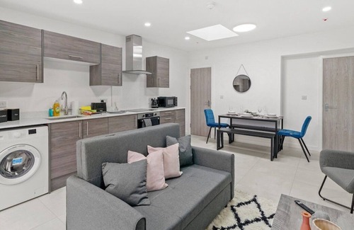Gabalfa Appartement | Stunning Central Cardiff Gem