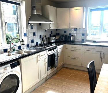Shaftesbury Appartement | Stunning Central London home with 3 double bedrooms, 3 bathroom & roof terrace Sleeps 6 - 5 min walk to station