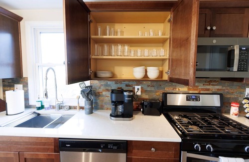 South Side Flats Appartement | Stunning City View! Sleeps 10. Kids Game Room and Large Rooftop.