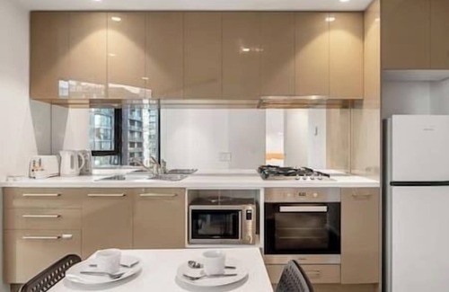 South Melbourne Appartement | Stunning City VIEWS! Walk to Crown / Yarra River