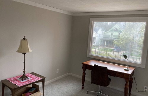 Council Bluffs Maison | Stunning Colonial Home In Historic Neighborhood