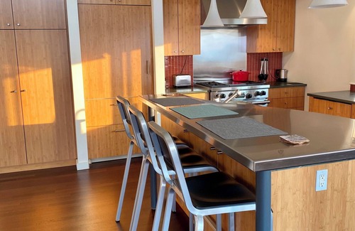 Gloucester Maison | Stunning, contemporary 2300 sq ft home with breathtaking views of Ipswich Bay