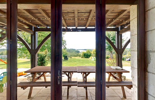 Bussac Maison | Superbe grange convertie, près de Brantôme, piscine chauffée de Périgueux, capacité de 10 personnes +