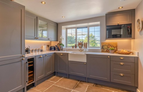 Snowshill Village Maison | Stunning Cotswold Cottage in Snowshill, Broughwood