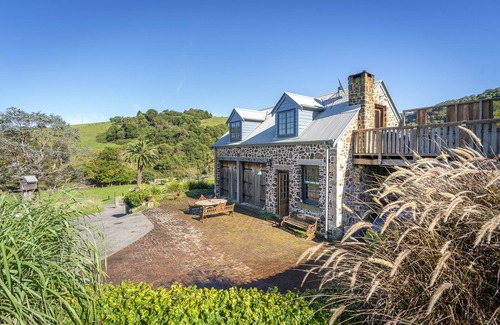 Rose Valley Maison | Stunning cottage on beautiful farm close to beaches and cafes
