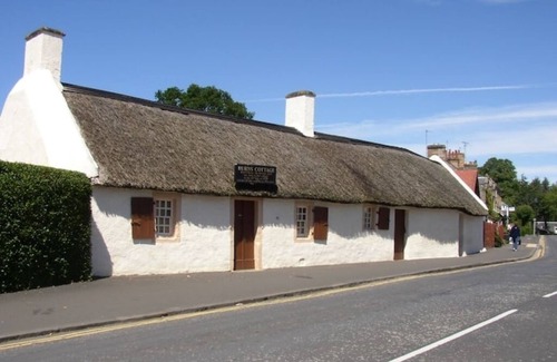 Prestwick Cottage | Stunning Cottage Self Catering at St Andrew's House Prestwick - Dog friendly!