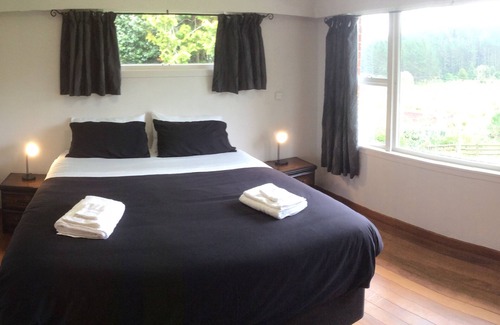Uruti Autre | Stunning country views set on seventy acres of tranquil country paradise