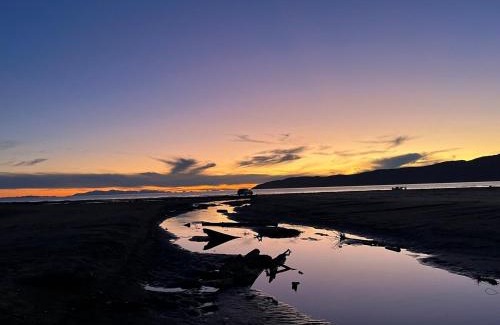 Paraparaumu Beach Appartement | Stunning executive family home!