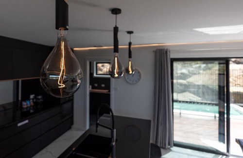 West Launceston Appartement | Stunning Four Bedroom Home With Wifi