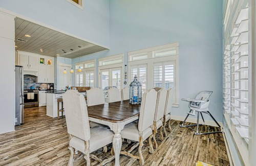 Port Bolivar Maison | Stunning | Gulf Views | Hot Tub | Group Ready