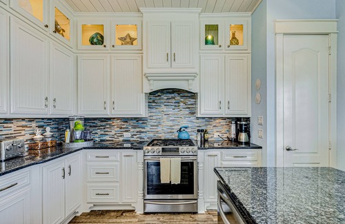 Port Bolivar Maison | Stunning | Gulf Views | Hot Tub | Group Ready