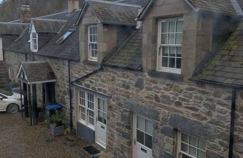 Murthly Appartement | Stunning highland courtyard apartment