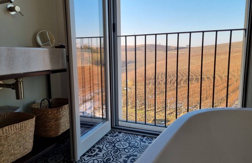 Nizza Monferrato Villa | Stunning hilltop Villa and infinity pool in Nizza Monferrato